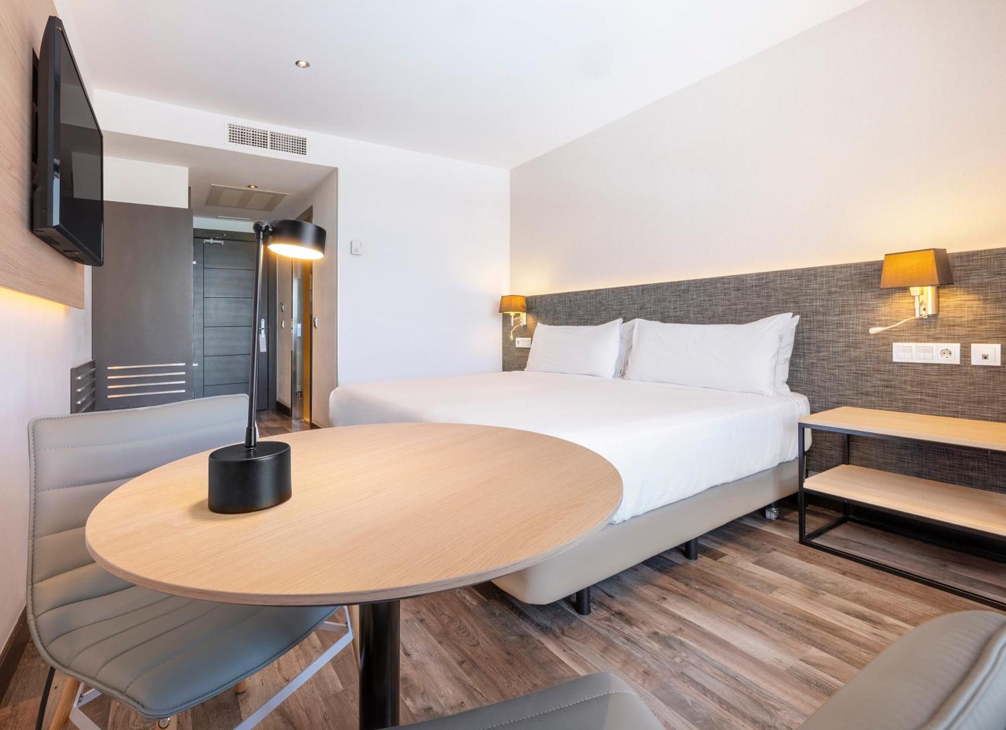 Hotel Cadiz Paseo Del Mar, Affiliated By Melia Buitenkant foto