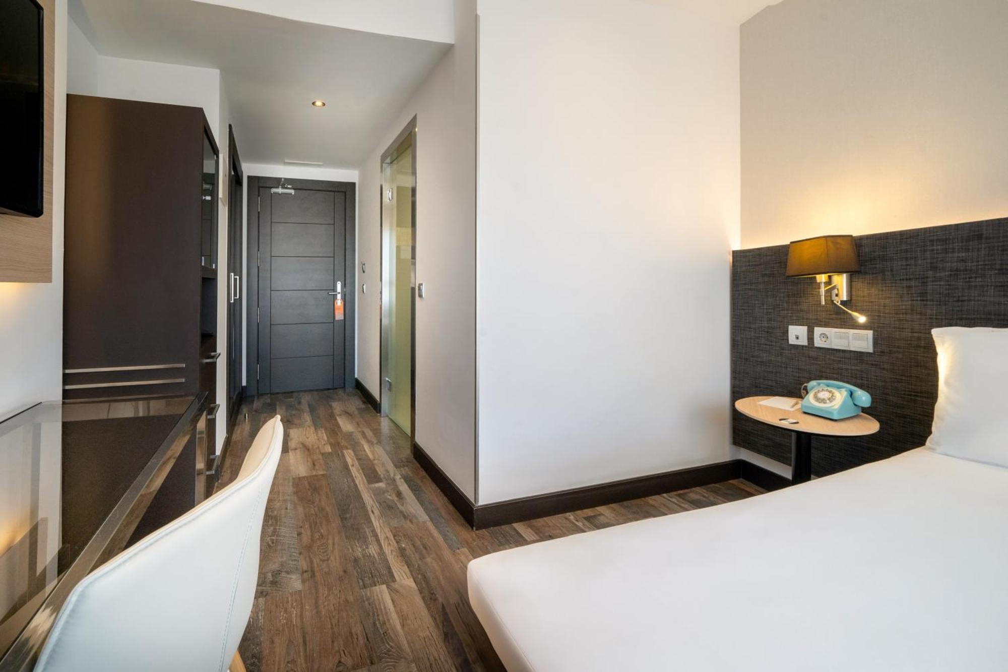Hotel Cadiz Paseo Del Mar, Affiliated By Melia Buitenkant foto